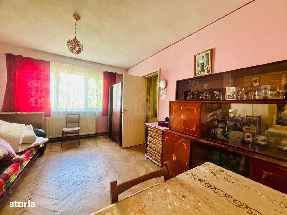 Apartament 2 camere de vanzare zona Semiluna