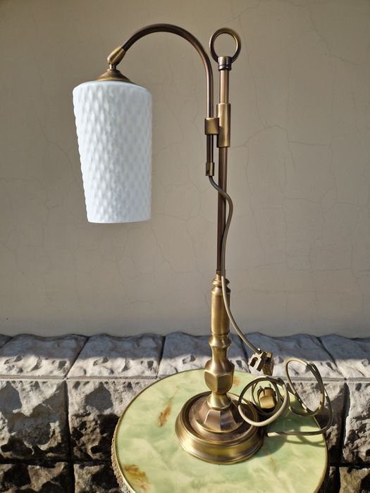 Страхотна антикварна немска настолна лампа