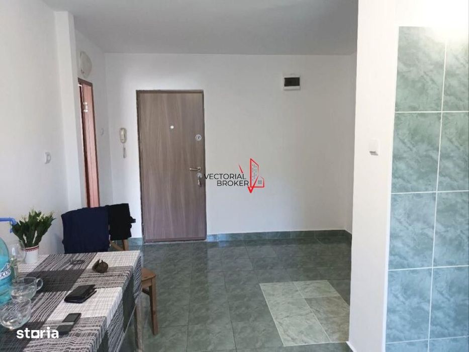 Apartament decomandat in bloc din 1993  zona Parcul Circului Vidin