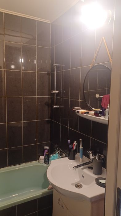 Vand apartament 2 camere