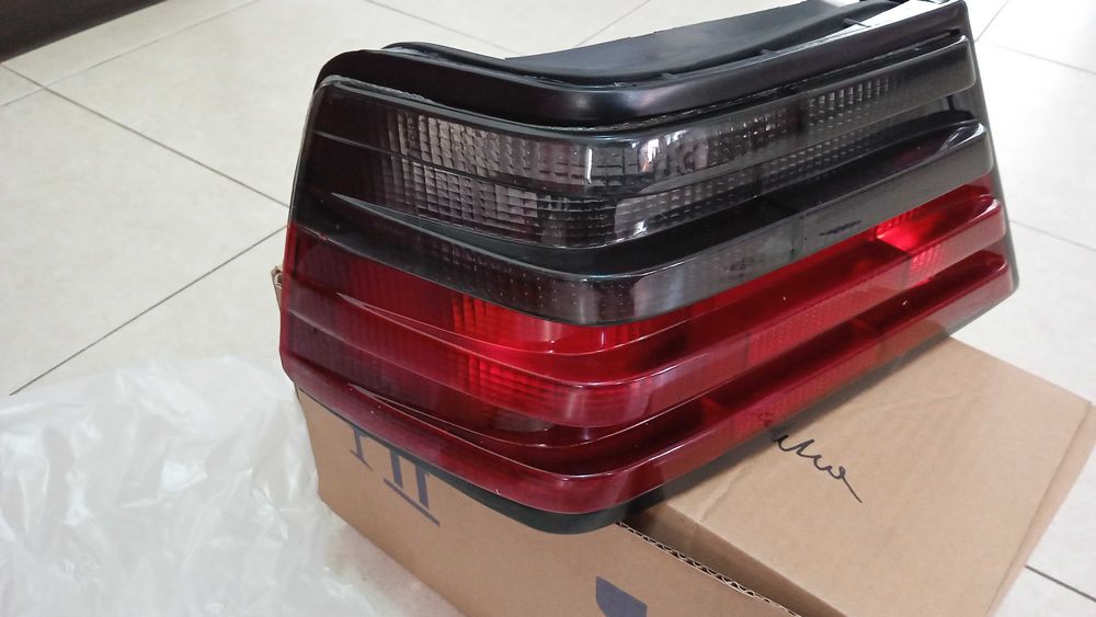 Задний фонарь Мерседес 124 Mercedes дубликат новый