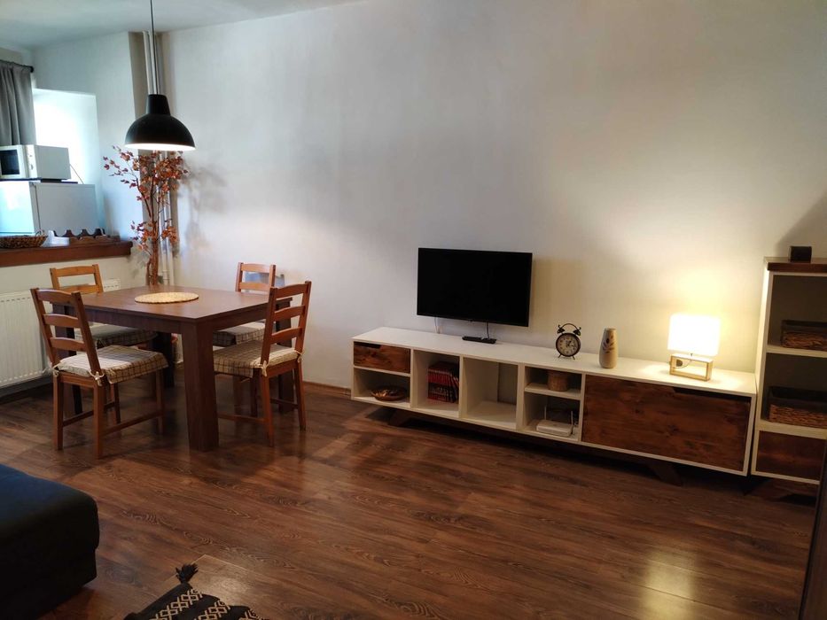 Inchiriez garsoniera Piata Iancului