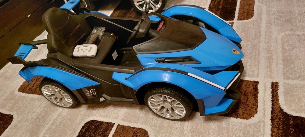 детский электромобиль