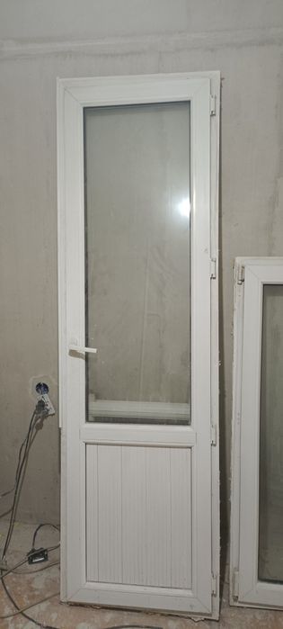 Пластиковая дверь 65х215