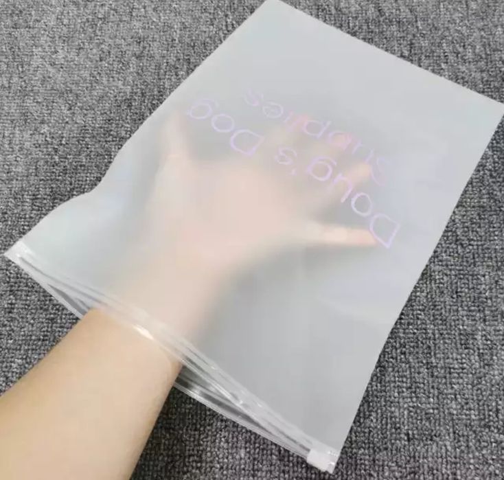 Пакеты слайдеры матовые для одежды