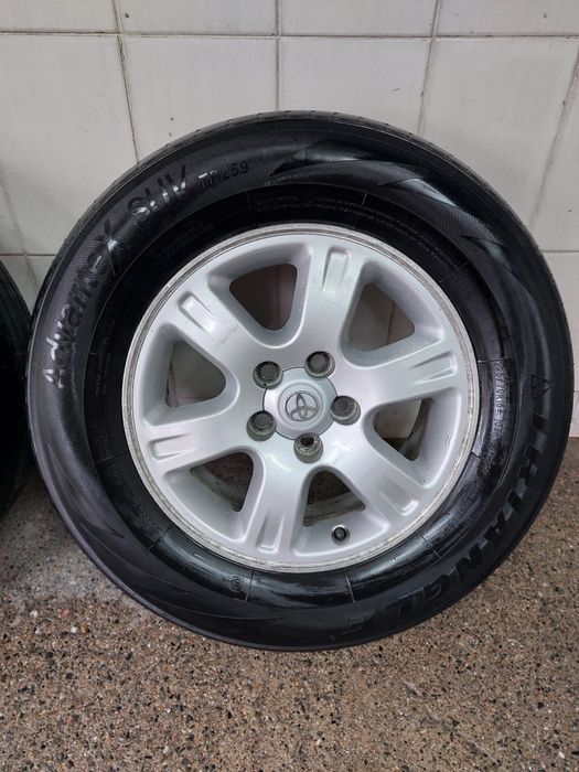 Продам диски Тойота с шинами