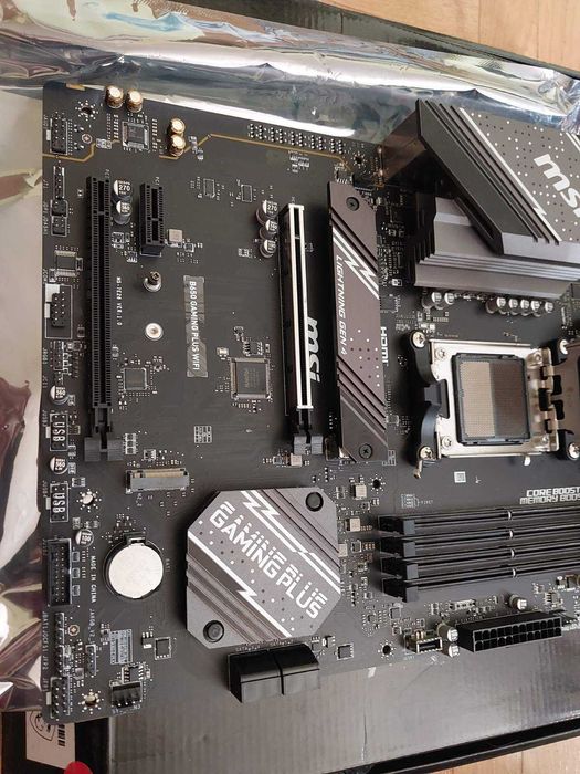 AMD Ryzen 5 7500X3D + MSI B650 Gaming Plus Wi-Fi