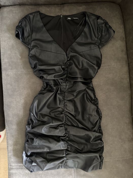 Рокли,пайетена,кожена