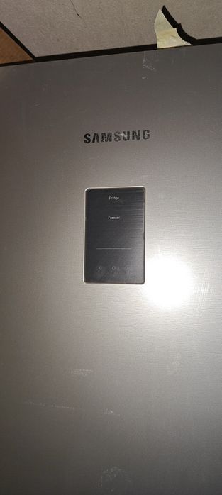 Хладилник samsung