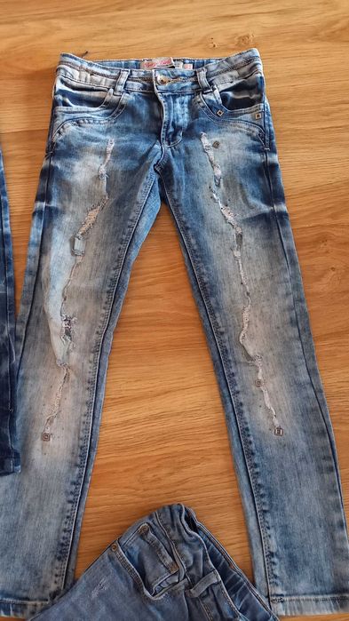 Детски дънки за момиче