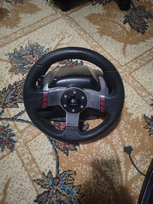 Volan + pedale  G27