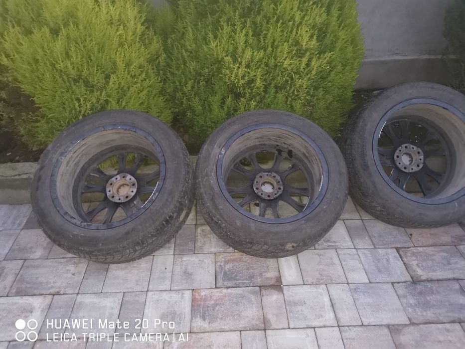 Jante cu anvelope de iarnă pentru BMW