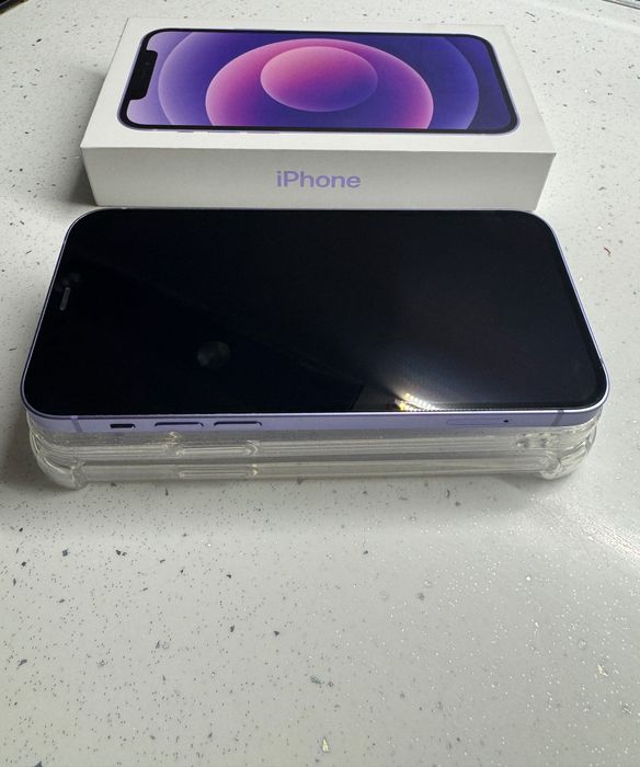 iPhone 12 64GB – с кутия и 2 кейса