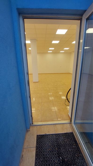 Дава се под наем Офис в Варна, Възраждане 4 - 100 кв.м за 1000 € - Снимка #5