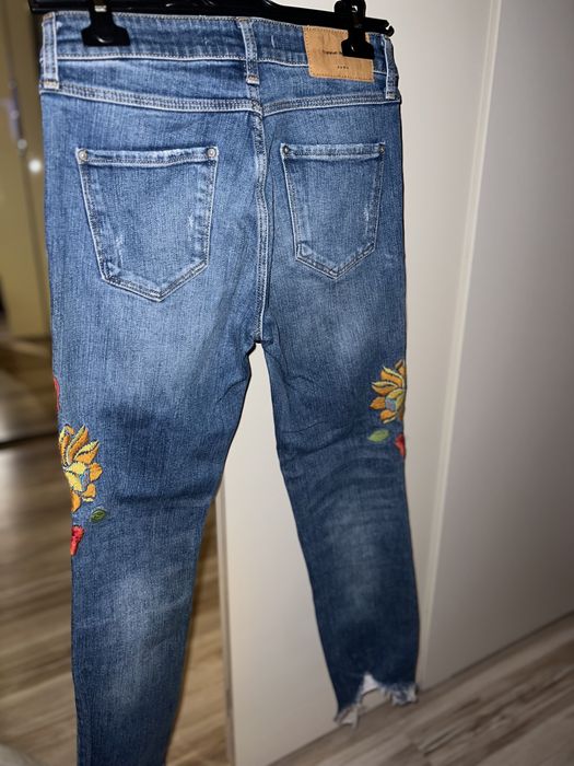 Дънки в отлично състояние