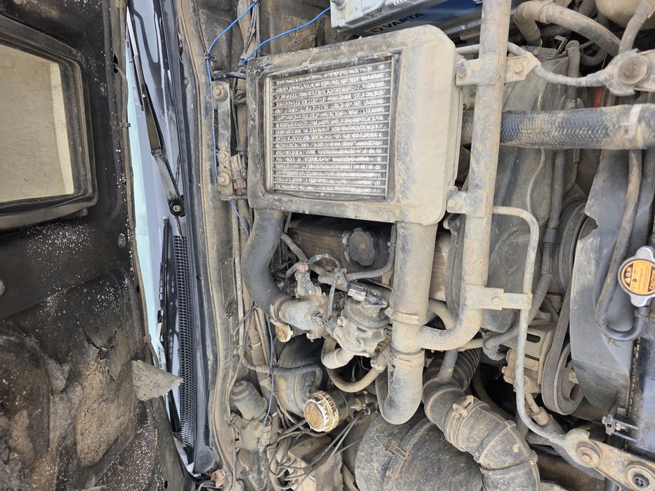 Motor pajero 2.5 piese pajero sport vand intreg sau dezmembrez