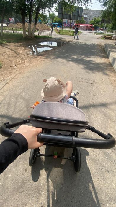 Коляска в хорошем состоянии