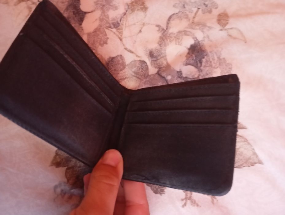 Мъжко портмоне за пари.