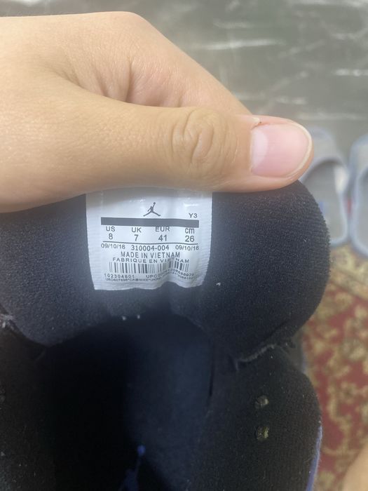 Air Jordan 13 Black blue