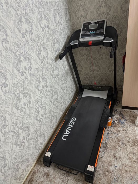 Беговая дорожка GENAU EVOLUTION M800