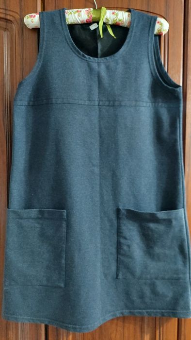 Продам сарафан школьный