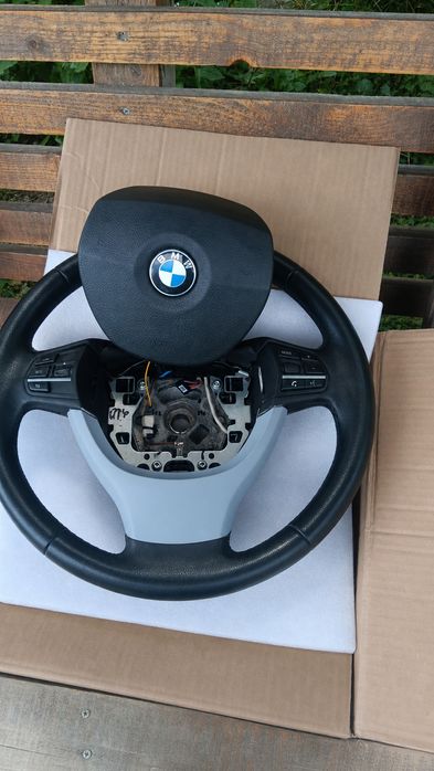 Vand volan complet cu airbag, capace oglinzi si grile centrale BMW F10 / F11