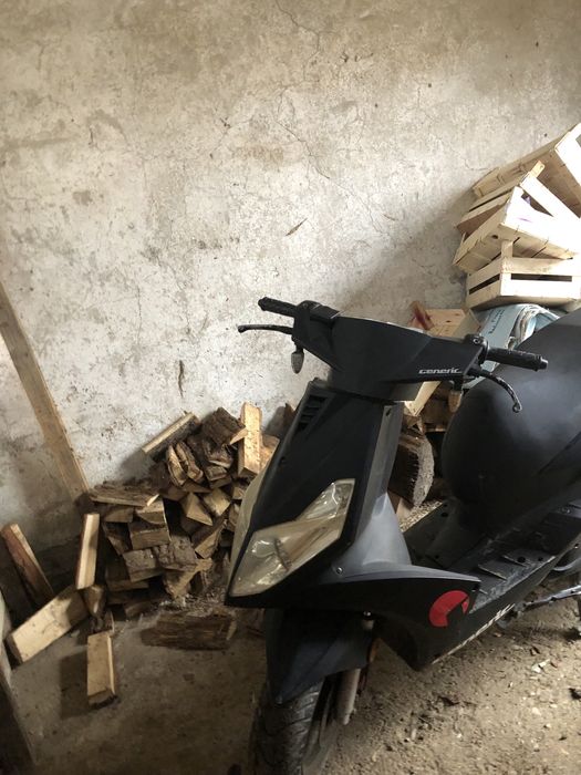 Vand scuter de 49cmm