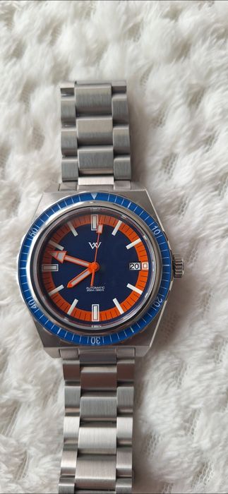 Nou. Ceas automatic. Mecanism Seiko.