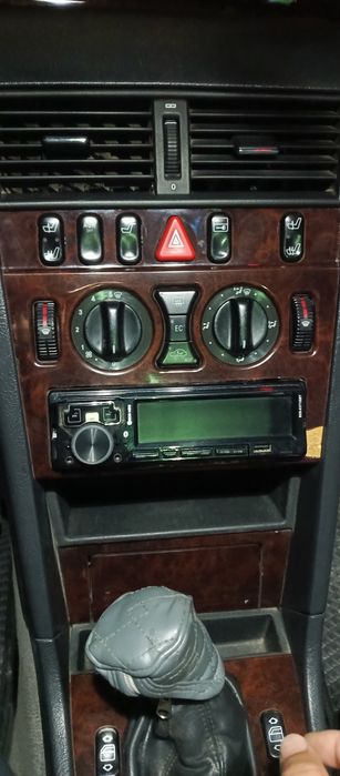 Mersedes Benz C200 W202