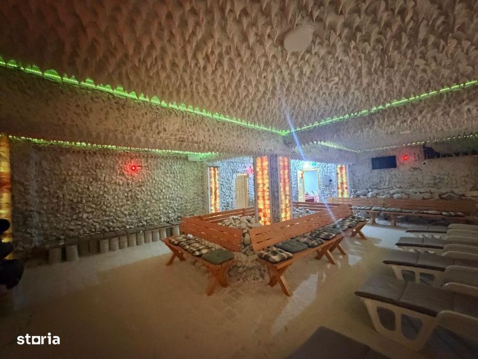 Afacere Salina, restaurant, camere, parcare, teren, 1125 mp, zona Bran