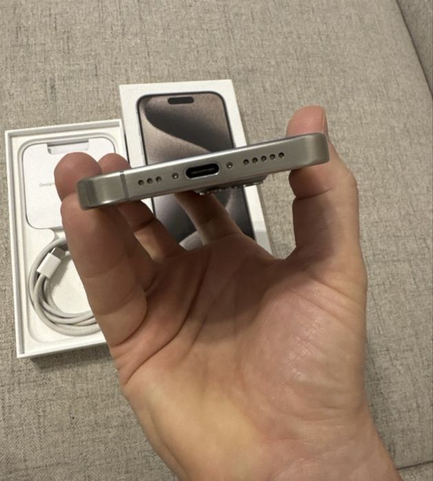 Iphone 15 PRO 128 GB Natural Titanium in garantie