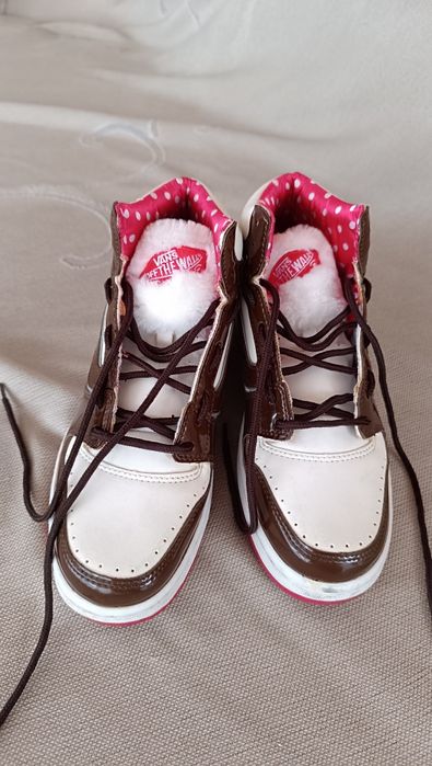 Продам ботинки Vans