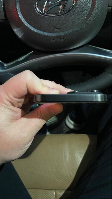 Продам Iphone 15 pro max 256 gb