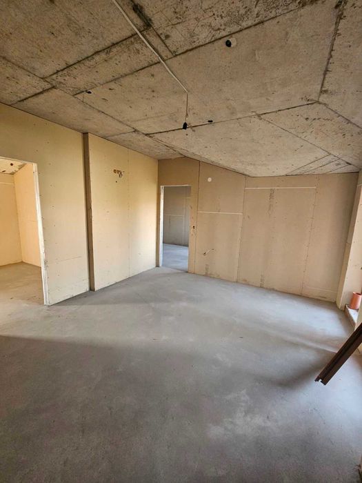 Продава се Четиристаен апартамент в Балчик - 210 кв.м за 681 €/кв.м - Снимка #3