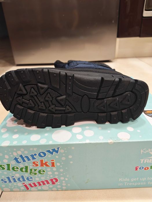 Апрески TRESPASS Нови!!!