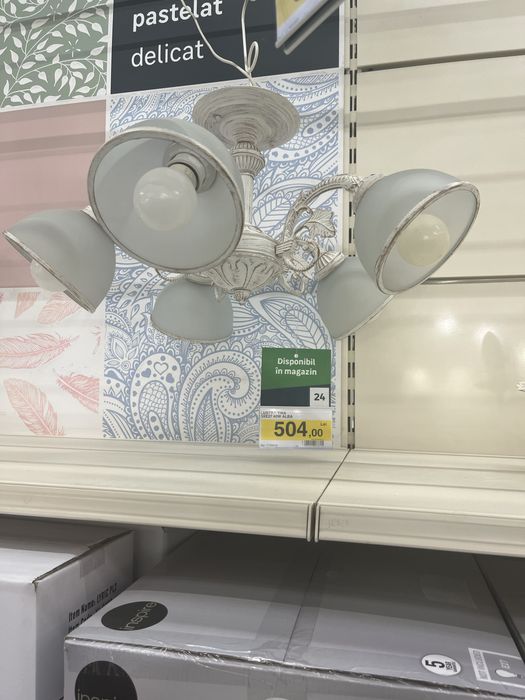 Lustra  2 buc disponibile 5 becuri abajur lumini aplica