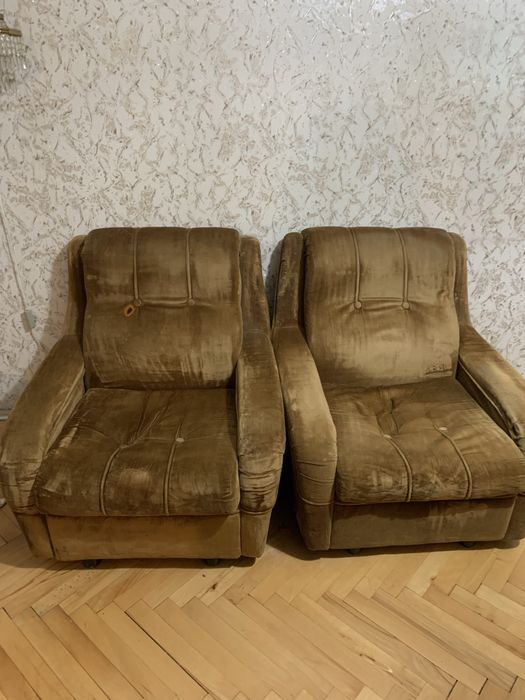 Фотьойл с велурена дамаска