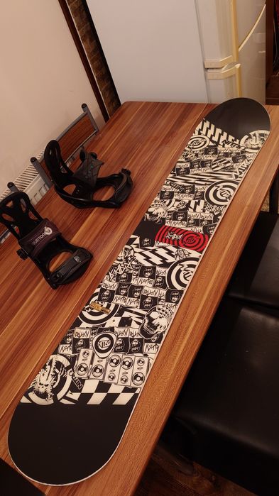Placa Snowboard Nitro Ripper 137 cu legaturi Burton S