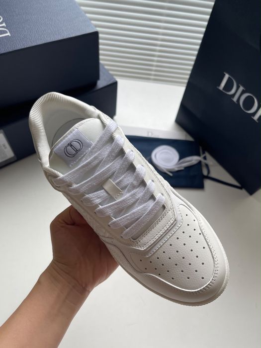 Adidasi Dior , calitate premium , pe comanda , noi , 41