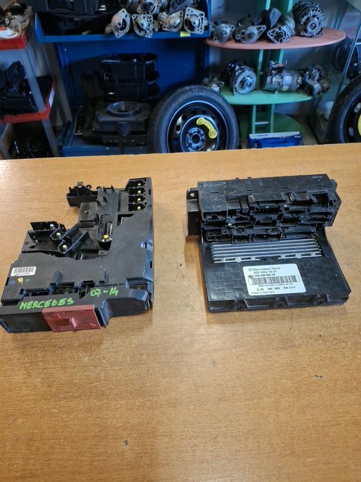 Modul baterie Mercedes W212 W 204 Panou Siguranțe  Mercedes W203  1.8i