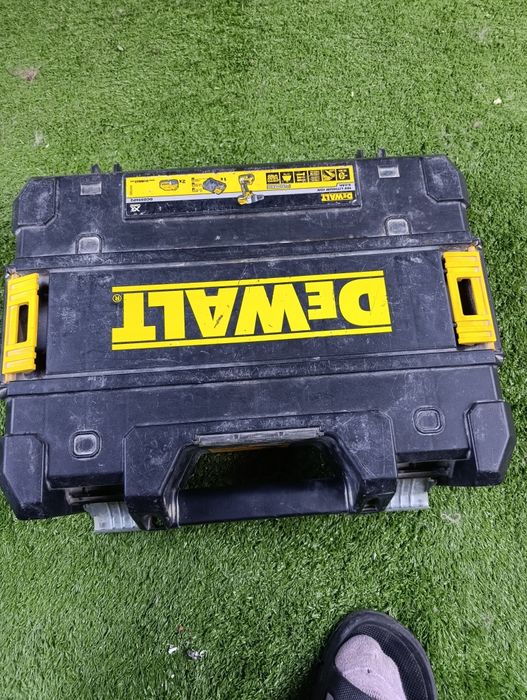 Шуруповёрт DeWalt 996