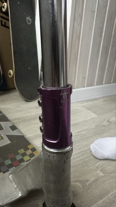 Продаю трюковой самокат custum