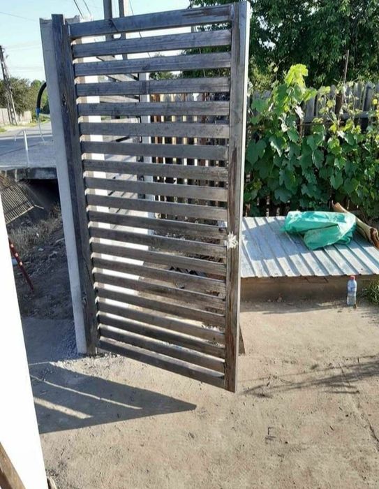 Vând si executam garduri orice model