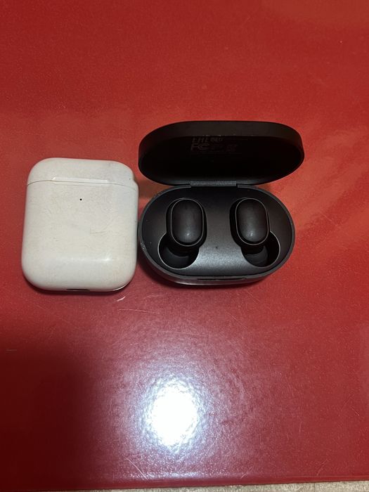 Set 2 perechi de casti bluetooth (Apple si Xiaomi)
