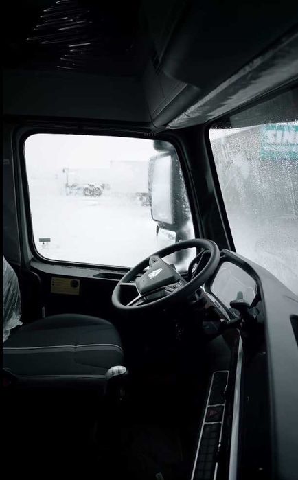 2 mostlik tyagach so'raganlarga HOWO T9H FAW tyagachidaka 430 ot kuchi