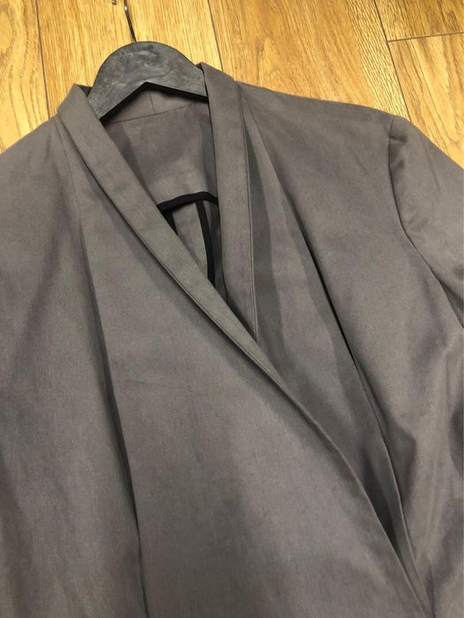 Дамски костюм нов