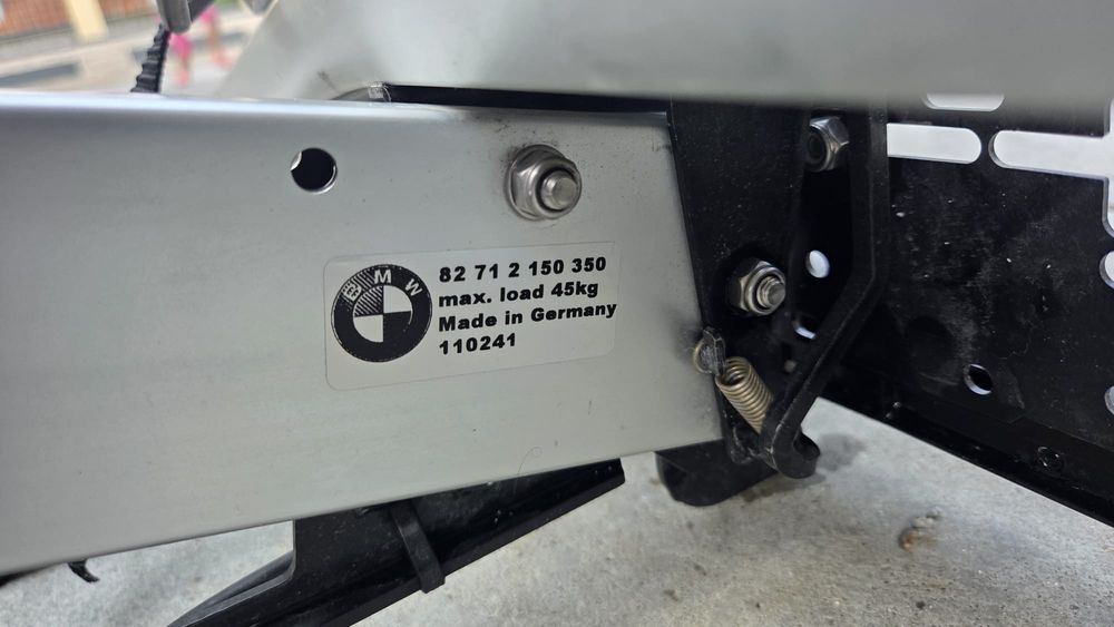 Vând suport bicicleta BMW X1