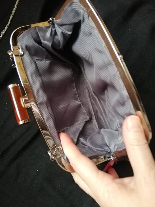 Нова дамска чанта