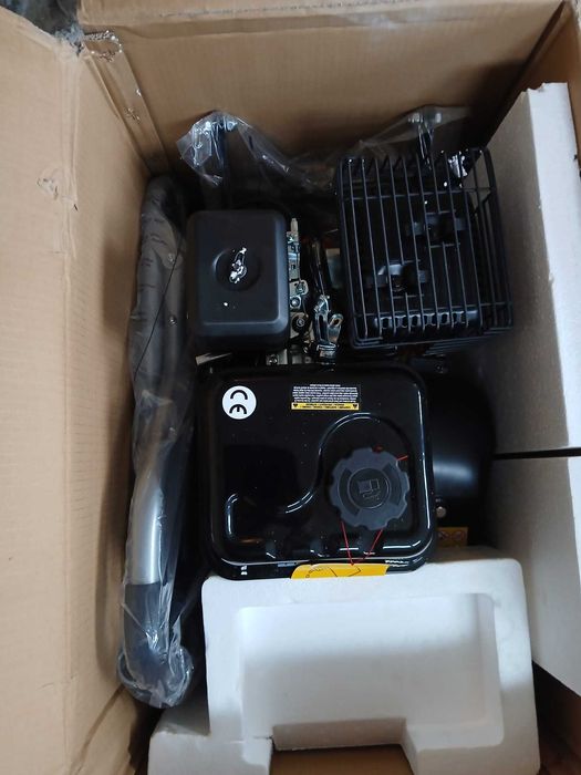 Placă vibratoare/compactoare