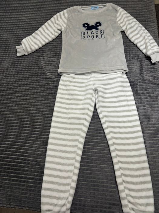 Pijama fete xs..